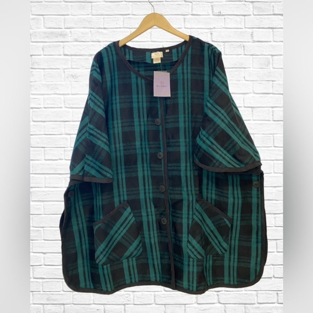 New Hot in Hollywood Plaid Poncho Cardigan‎ 2X/3X NWT